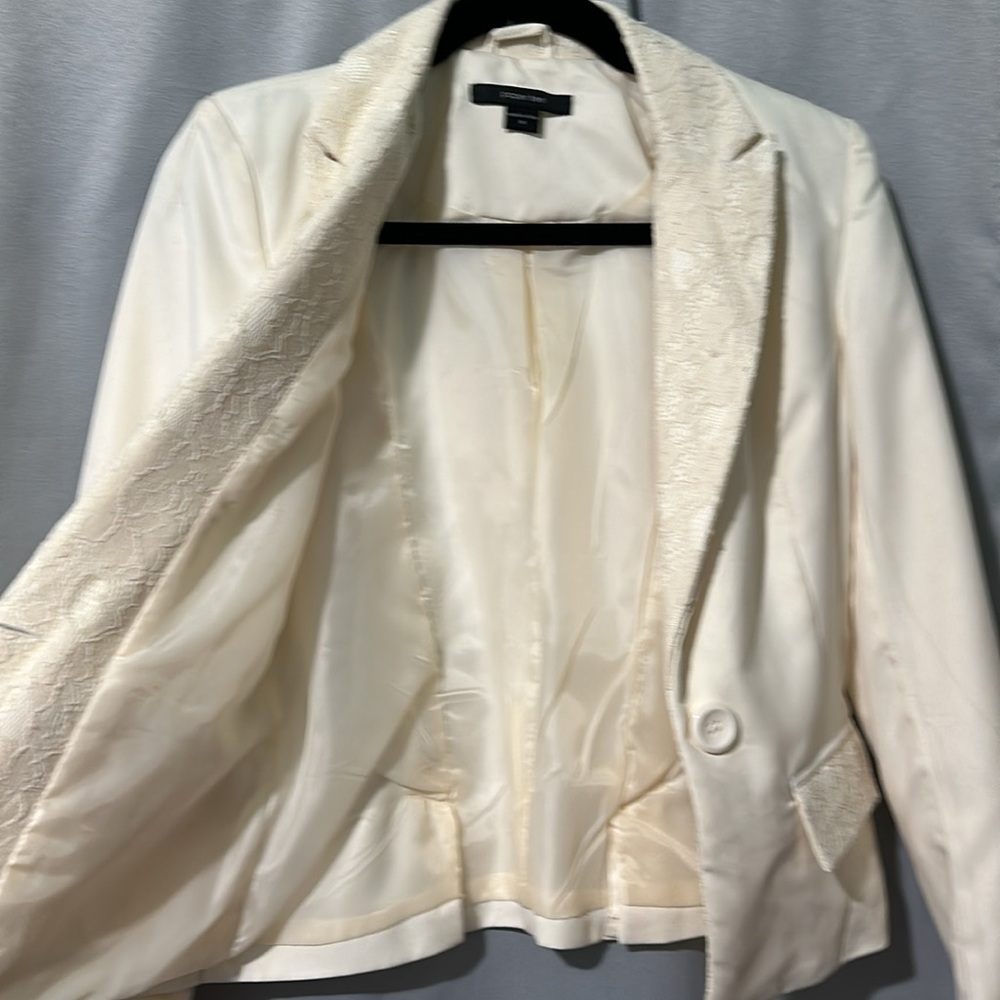 Beige blazer - Picture 2 of 4